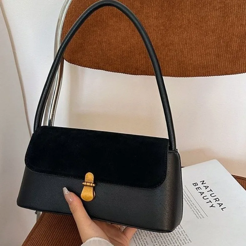 Luxury Bags Must Have - Tas Popok Desainer Paris yang Elegan